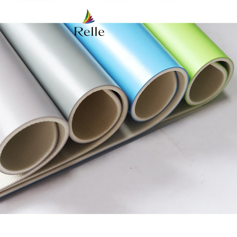 Tahan Pakai yang Luar Biasa 5mm busa Relle Color PVC Flooring Roll untuk Menari