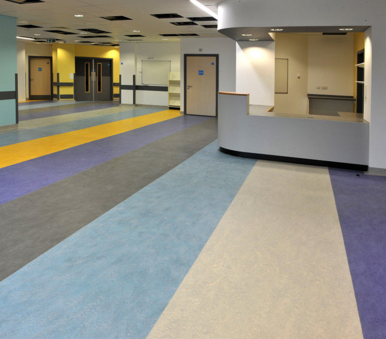 Lapisan bandara Linoleum Lantai Minyak Linseed / Rosin Lapisan Lino Lantai abu-abu