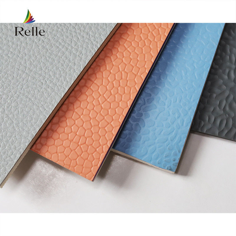 600 Pilihan Warna Relle PVC Futsal Court Flooring Roll dengan Desain Tekstur Gridding