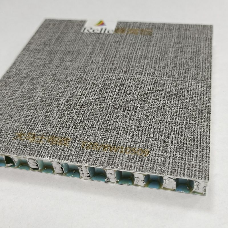 Panel Honeycomb Aluminium Alucore yang Diekstrusi 4x8 Untuk Aplikasi Bangunan Kapal