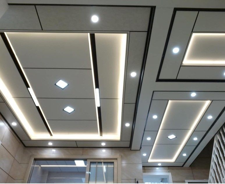 Aluminium Dekoratif Lantai Langit-langit 2x2 Kayu Melihat Lantai Langit-langit Untuk Hotel